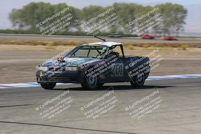 media/Oct-01-2022-24 Hours of Lemons (Sat) [[0fb1f7cfb1]]/10am (Front Straight)/